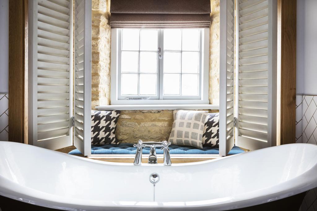 The Old Stocks Inn Stow-on-the-Wold Room photo